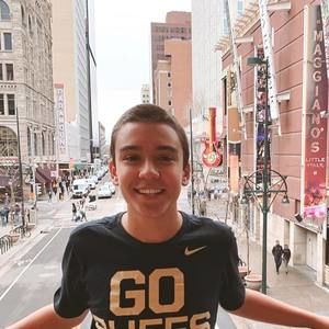 Meet your Posher, Fernando